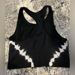 Zyia crop tank